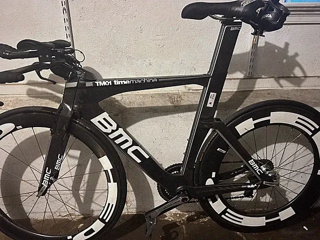 BMC triathlon bike/ Grey & Black / low miles/ electronTubular Hed Racing Wheels