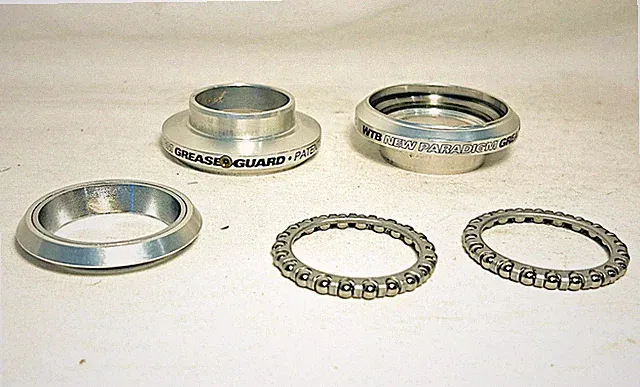 WTB Grease Guard New Paradigm 1 & 1/8" headset PARTS mountain road bike vintage